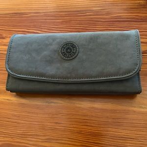 Kipling Money Land Wallet in Green Moss